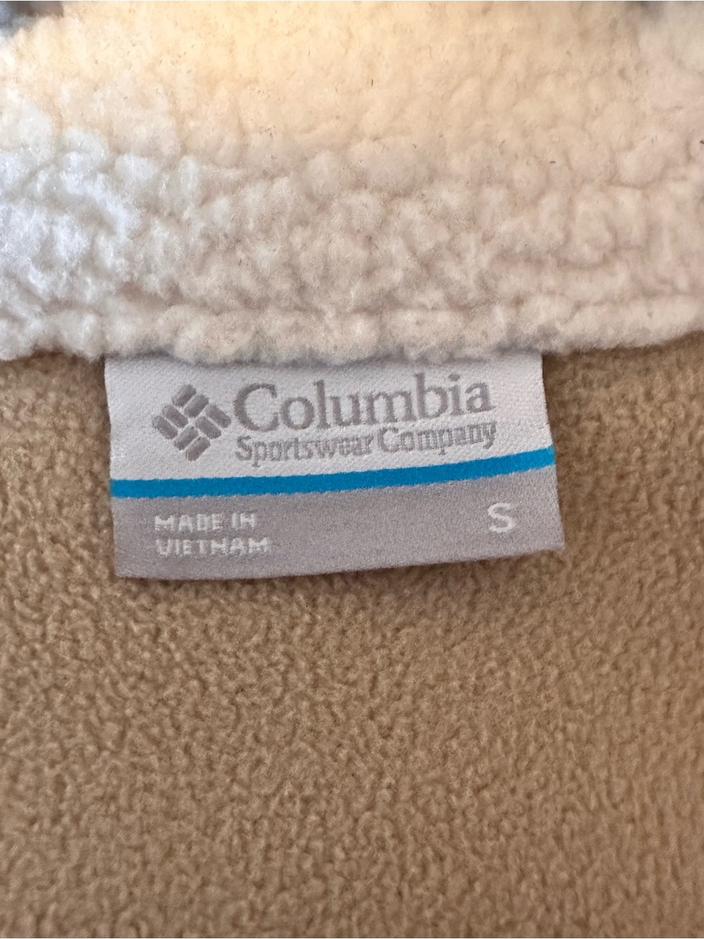 Columbia Cream and Tan Sherpa Fleece Pullover - Picture 3 of 3
